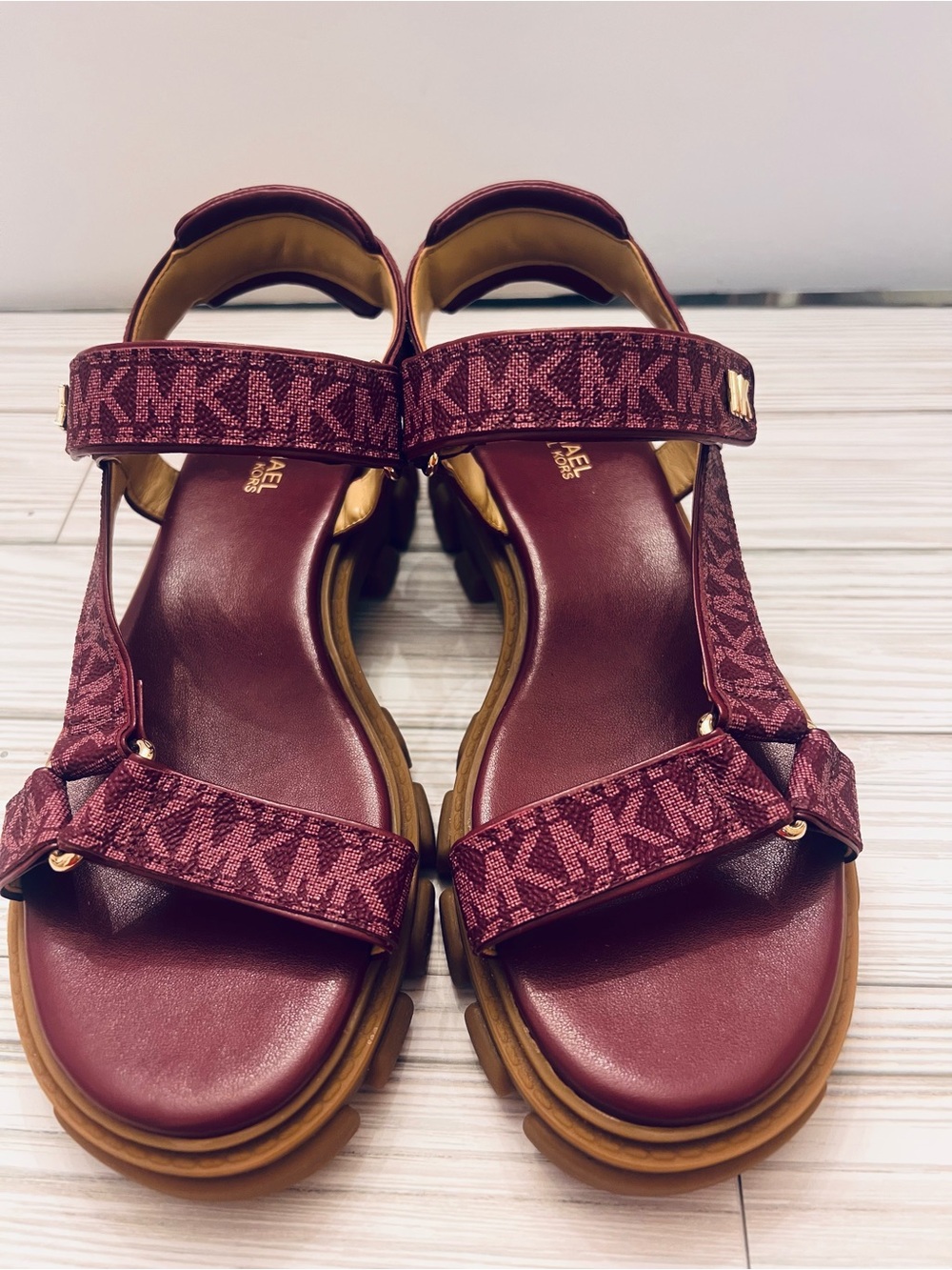 Michael Kors Womens Plum MK Logo Platform Lug Sole Sandals  Size 5.5M